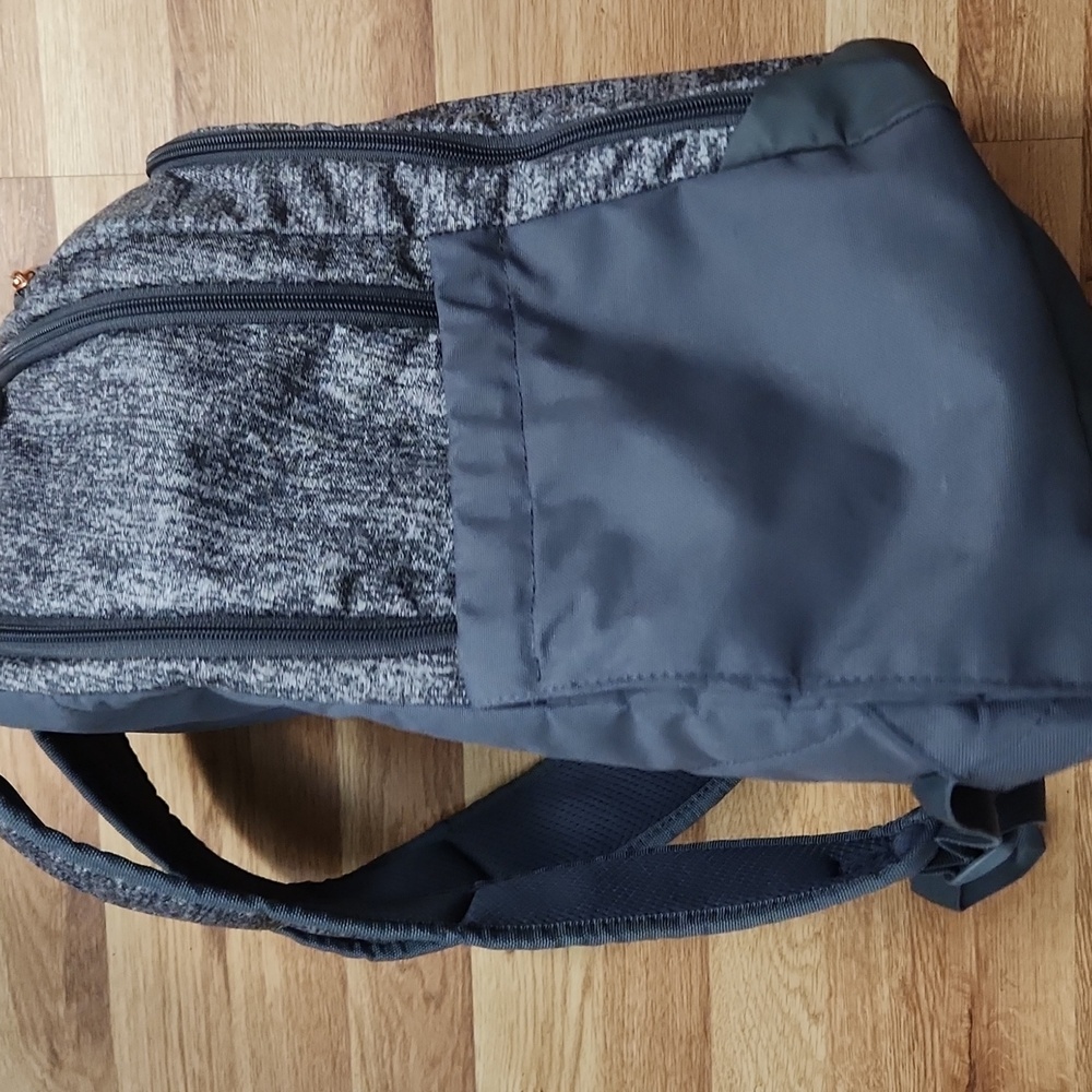 Adidas Backpack - Picture 3 of 10